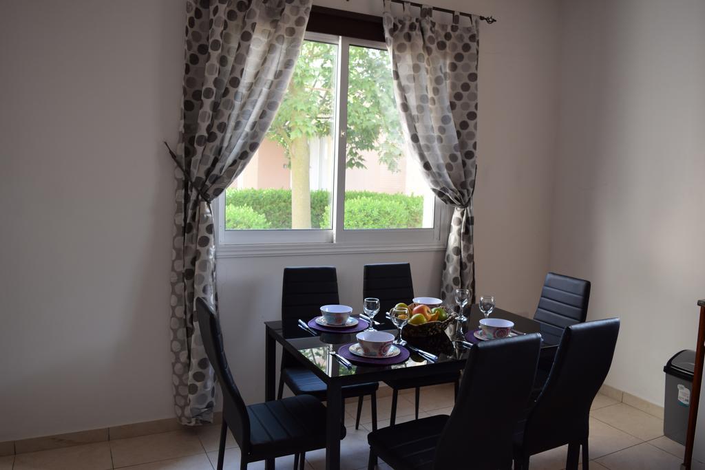 Diana Apartment Paphos Esterno foto