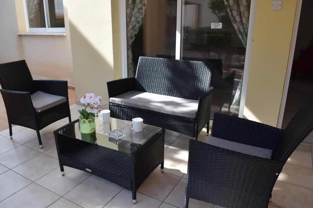 Diana Apartment Paphos Esterno foto