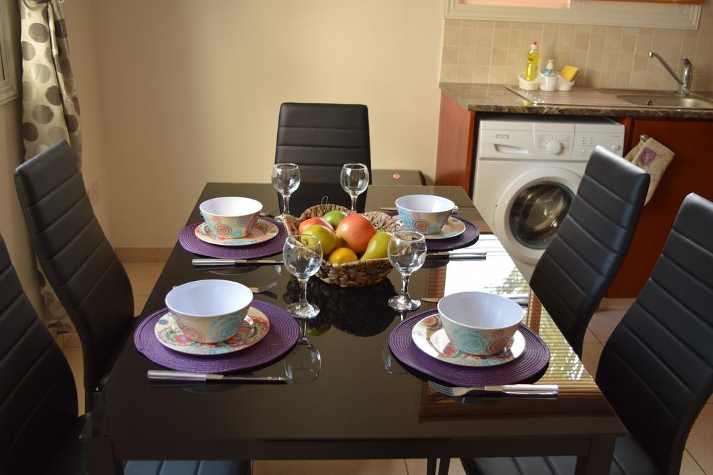 Diana Apartment Paphos Esterno foto